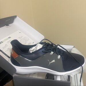 Puma Men's Navy and Gray Sneakers